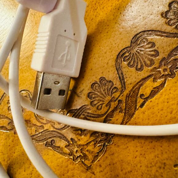 Tech8 USA USB Mouse Mover Jiggler - Picture 5 of 12